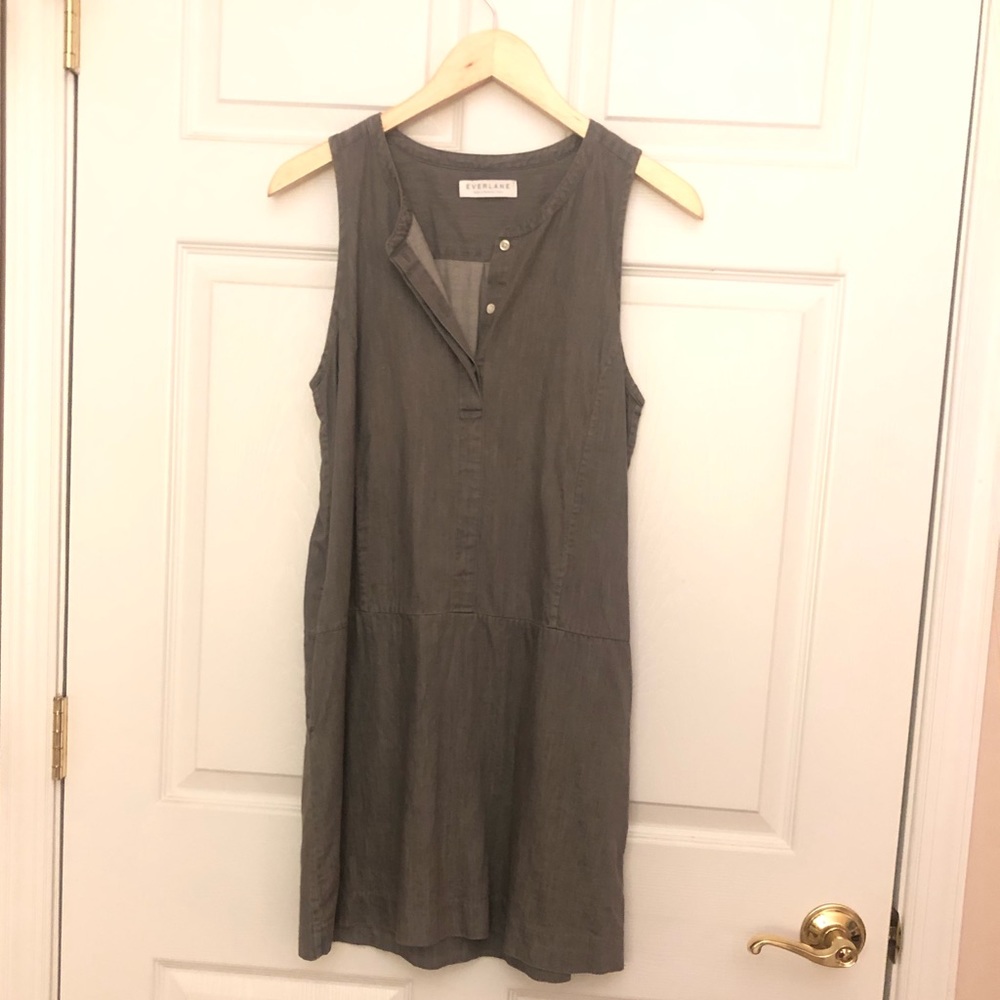 Everlane popover dress in brushed gray